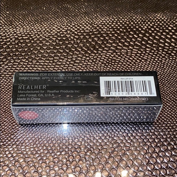 (3/$15) REALHER GIRLPOWER MOUSTURIZING LIPSTICK - Picture 5 of 5
